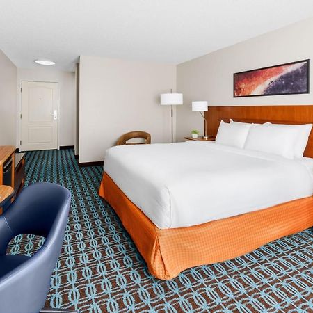Fairfield Inn And Suites By Marriott Houston The Woodlands Exterior photo